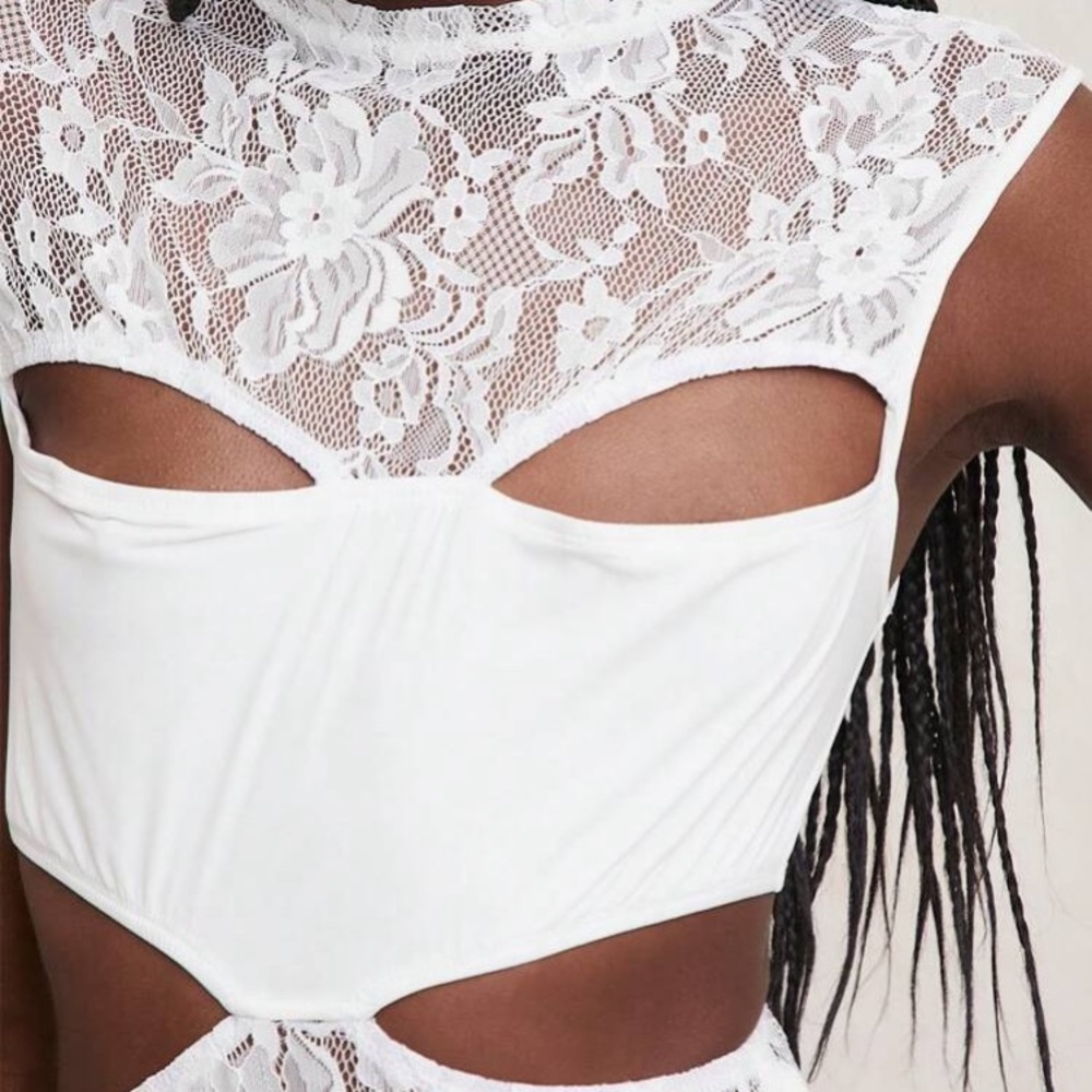 SPLICED LACE Bright White Cutout Floral Mesh Mock Neck Bodysuit - Picture 7 of 8
